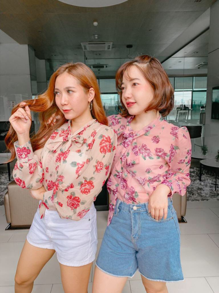MakemebeauC's tweet photo. ♥️Flower bow top 
งานนำเข้า พร้อมส่งค่ะ เสื้อแขนยาวผ้าชีฟองพิมพ์ลายดอกไม้
259฿

#แขนยาวผ้าชีฟอง #ผ้าชีฟอง #แขนยาวลายดอก #เสื้อแขนยาวลายดอก #แขนยาวผูกโบว์ #เสื้อลายดอกแฟชั่น #เสื้อลายดอก https://t.co/KzNk4b7HFA