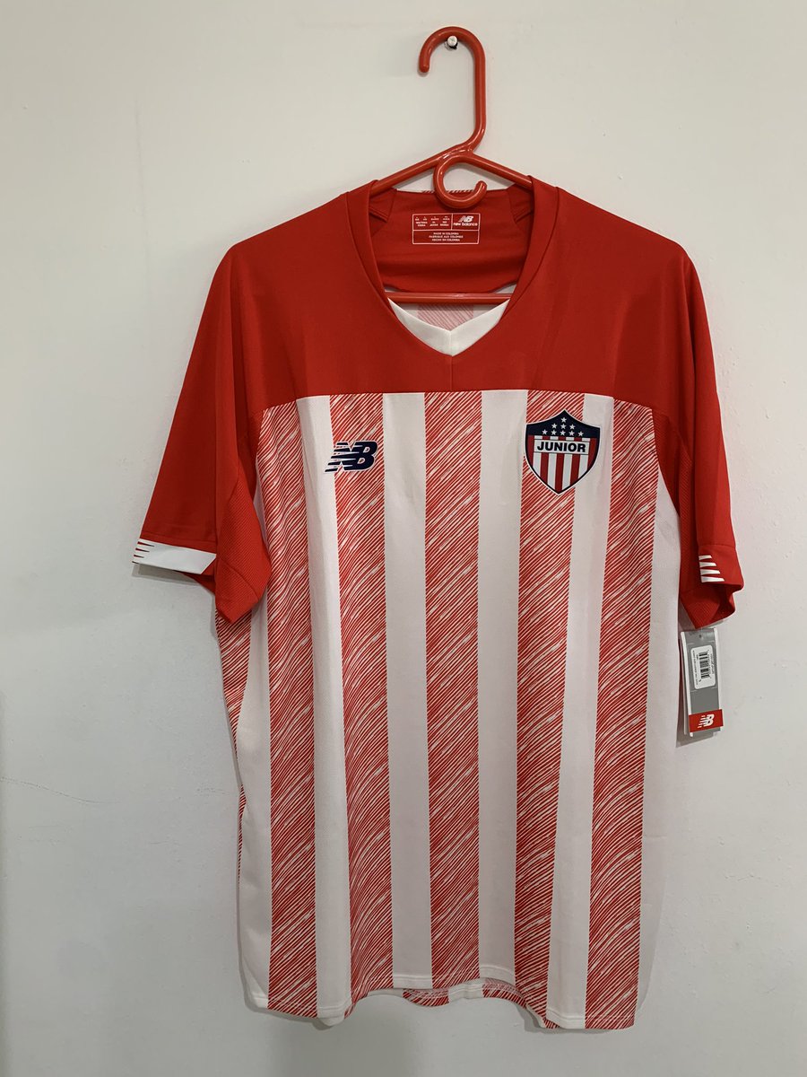 JOSEHUGOILLERA's tweet photo. !Para los junioristas!                           ¿Quién se quiere ganar esta belleza? Cortesía de @NewBalanceCO @NBFootball atentos, ya les contaré como.
RT a esta publicación. https://t.co/cNsOeQJDu4