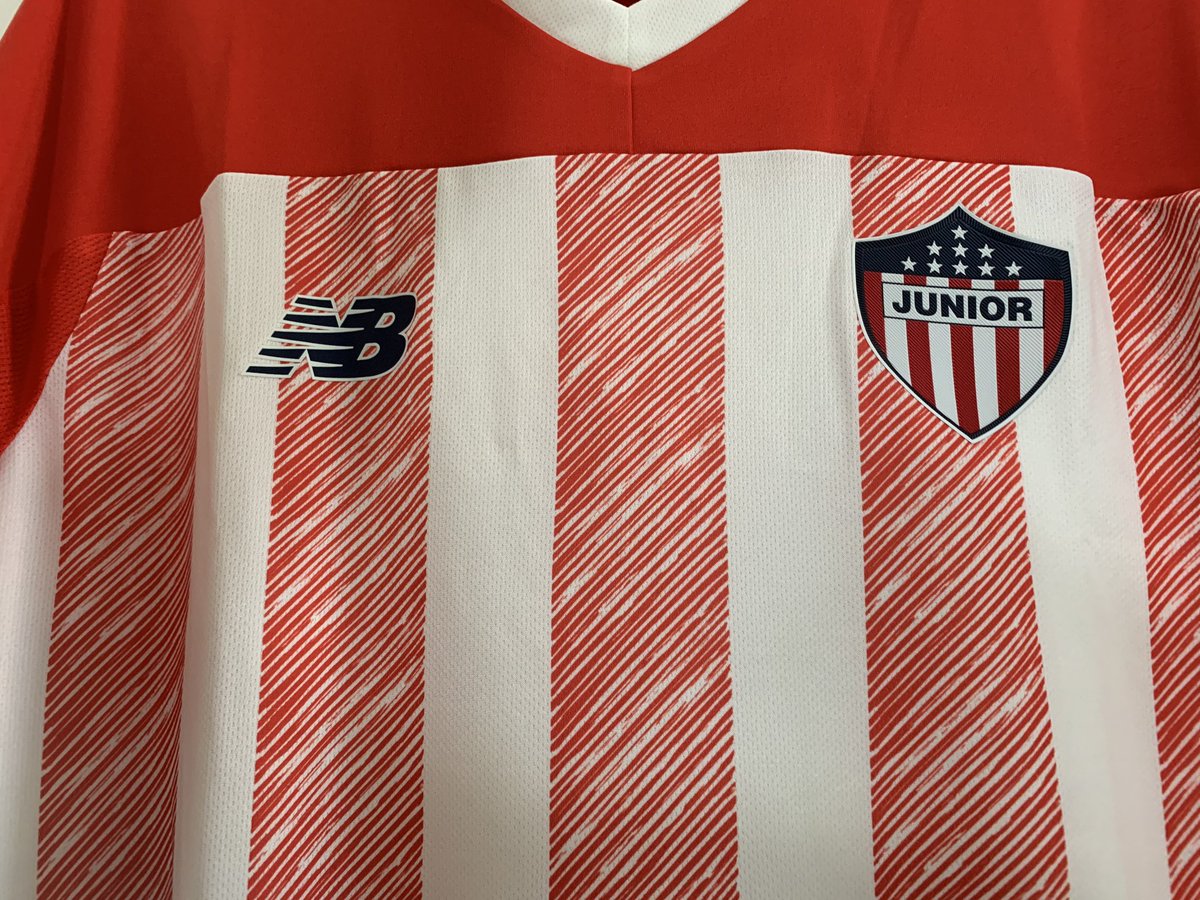 !Para los junioristas!                           ¿Quién se quiere ganar esta belleza? Cortesía de <a href="/NewBalanceCO/">New Balance Colombia</a> <a href="/NBFootball/">New Balance Football</a> atentos, ya les contaré como.
RT a esta publicación.