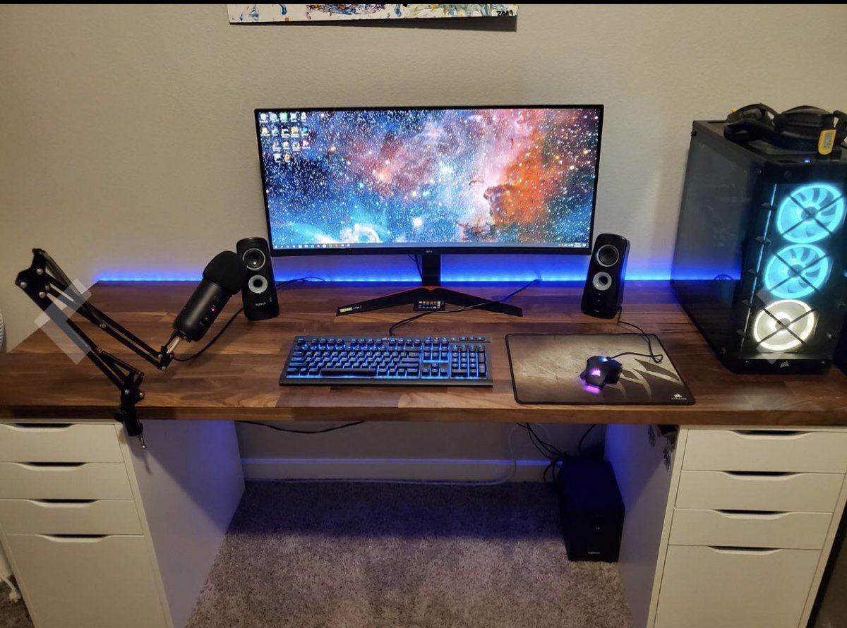 SentinelCom's tweet photo. I’m really looking into getting this monitor! 

It’s the #LG34GL750 34” ultra wide. Dose anyone have any experience with this monitor? 
#monitor #gaming #twitchtv #community #sgc #sgcfam #advice https://t.co/IWgGIgOuH5