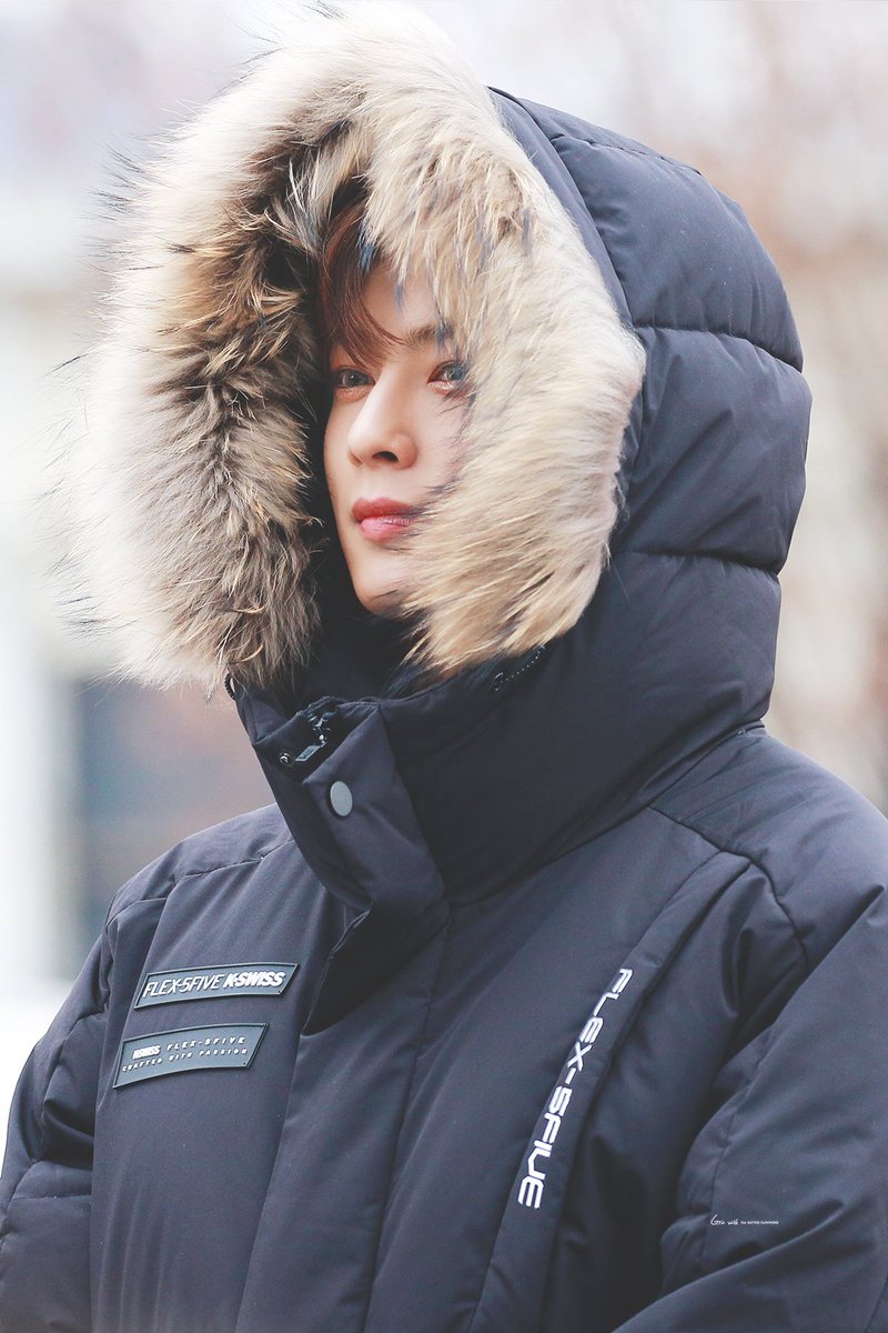 grin_with_ew's tweet photo. 191207
#아스트로 #ASTRO #차은우 #이동민 #CHAEUNWOO #로하수호 #ウヌ #ชาอึนวู #車銀優 @offclASTRO 
계절은 얼어붙더라도
다정한 안부로 봄을 준비해야겠다. 
안녕? 사랑해- https://t.co/wxde68l6lm