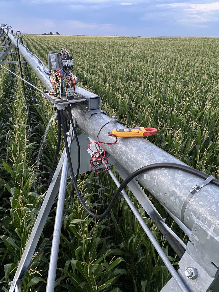 CDrullinger's tweet image. Little tip. Make sure your #flukemeter battery is not dead before you walk out to the middle of a sprinkler. At least it’s a cool evening.