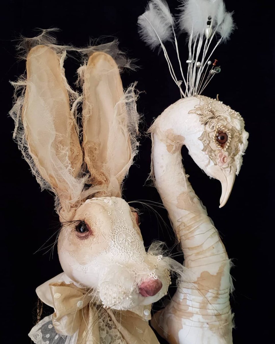 I'm obsessed and proud of it. Beautiful work by @LadyLillypot. 

#beautifulbizarre #LadyLillypot #textileart #textileartist #multimediaartist #fabricartdolls  #softsculpture #artdoll #dollmaker #textilesculpture #doll  #fairytale