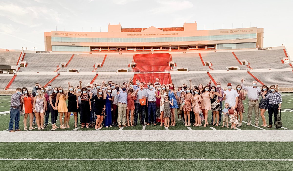 CoachBeard's tweet photo. Promise kept. Congrats Justin &amp; Rylee on your wedding. Hope you enjoy the @whataburger 
#4to1 https://t.co/3AkLYMFexC