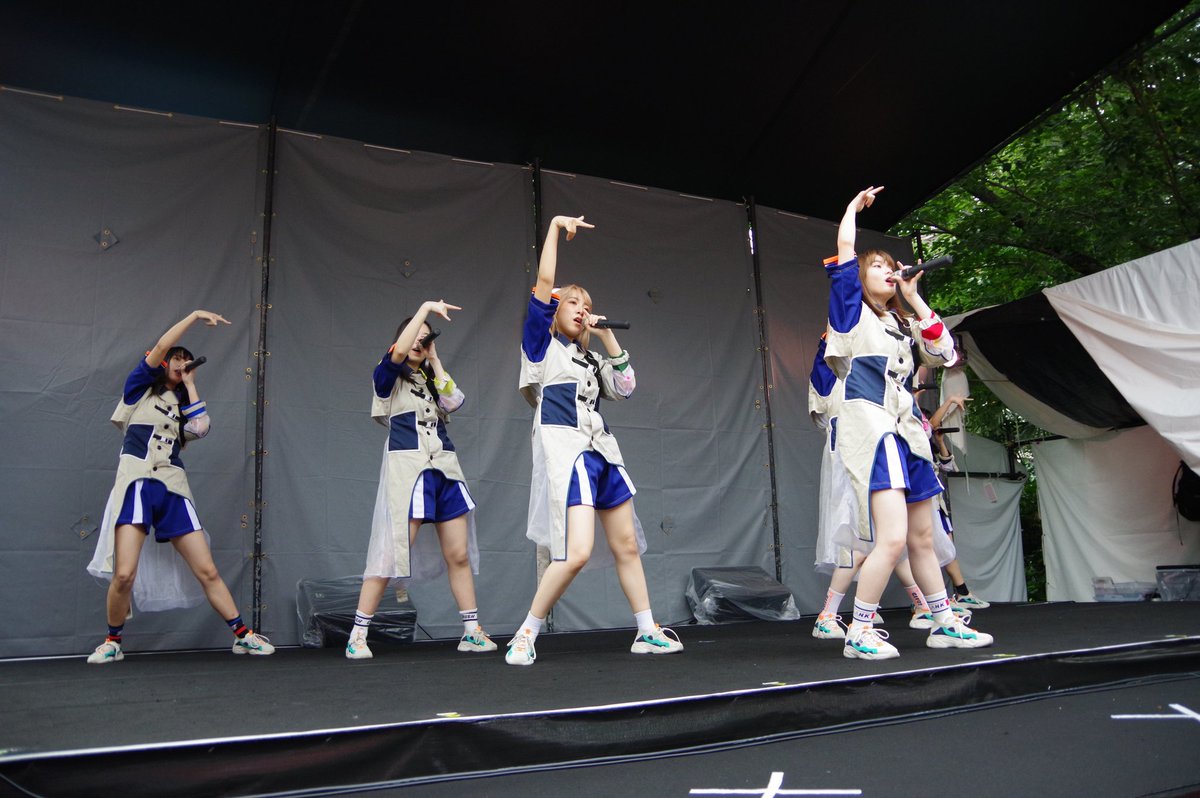 hzj73zx's tweet photo. 2020/7/24
「アナフェス × ITOKEN Fes!! supported by ITOKEN」
神田明神野外特設ステージ
全体(2/6)
#PiiiiiiiN
#前田イブ #美希あすか #上野りみ #那須笑美 #大槻りこ #堀口あいか #田中みう
#EVErydayEVErything
#ほしがりほちゃん https://t.co/iPkHwN9sPi