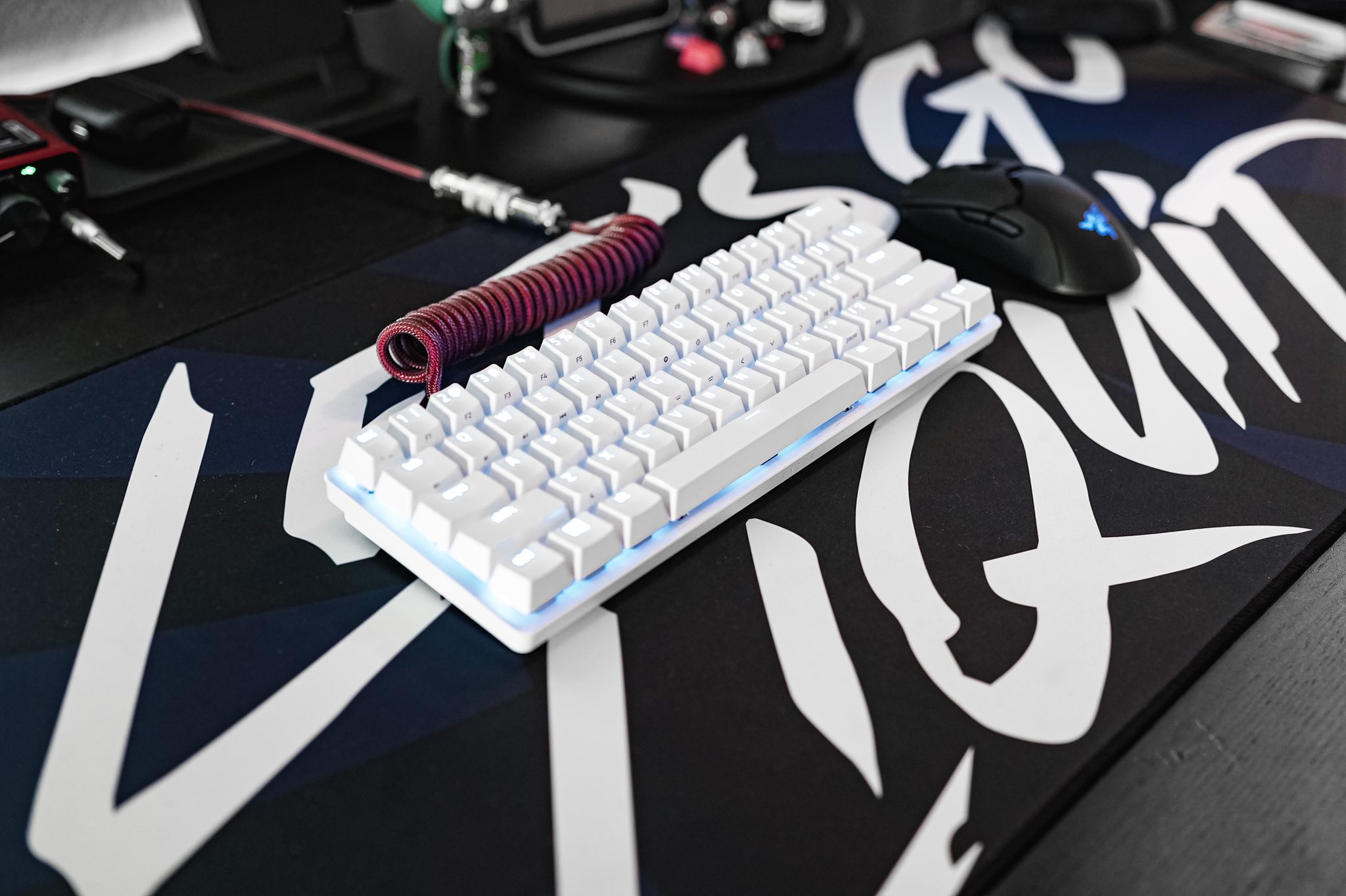 Damian Estrada The Razer Huntsman Mini Viper Ultimate Look Super Clean On The New Teamliquid Mousepad