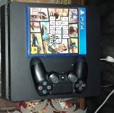 Jessicaw3536's tweet photo. $180 obo Shipping only  #PS4 #ps4forsell https://t.co/HR9oKBfis4