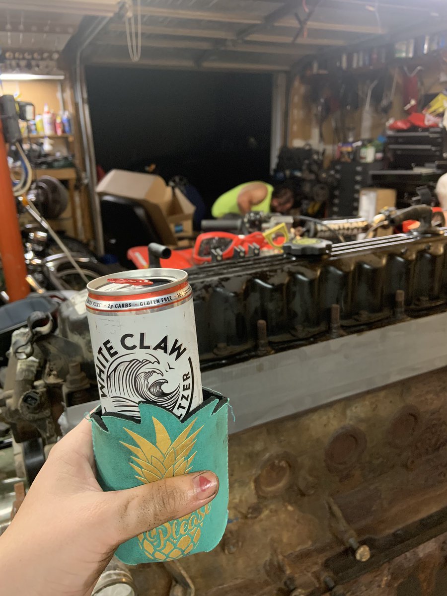 caitlin_moyer's tweet photo. cleaning our new jeep motors &amp; drinkin w my beeb. perfect way to spend a friday night🥰 https://t.co/SkqHucH9UW