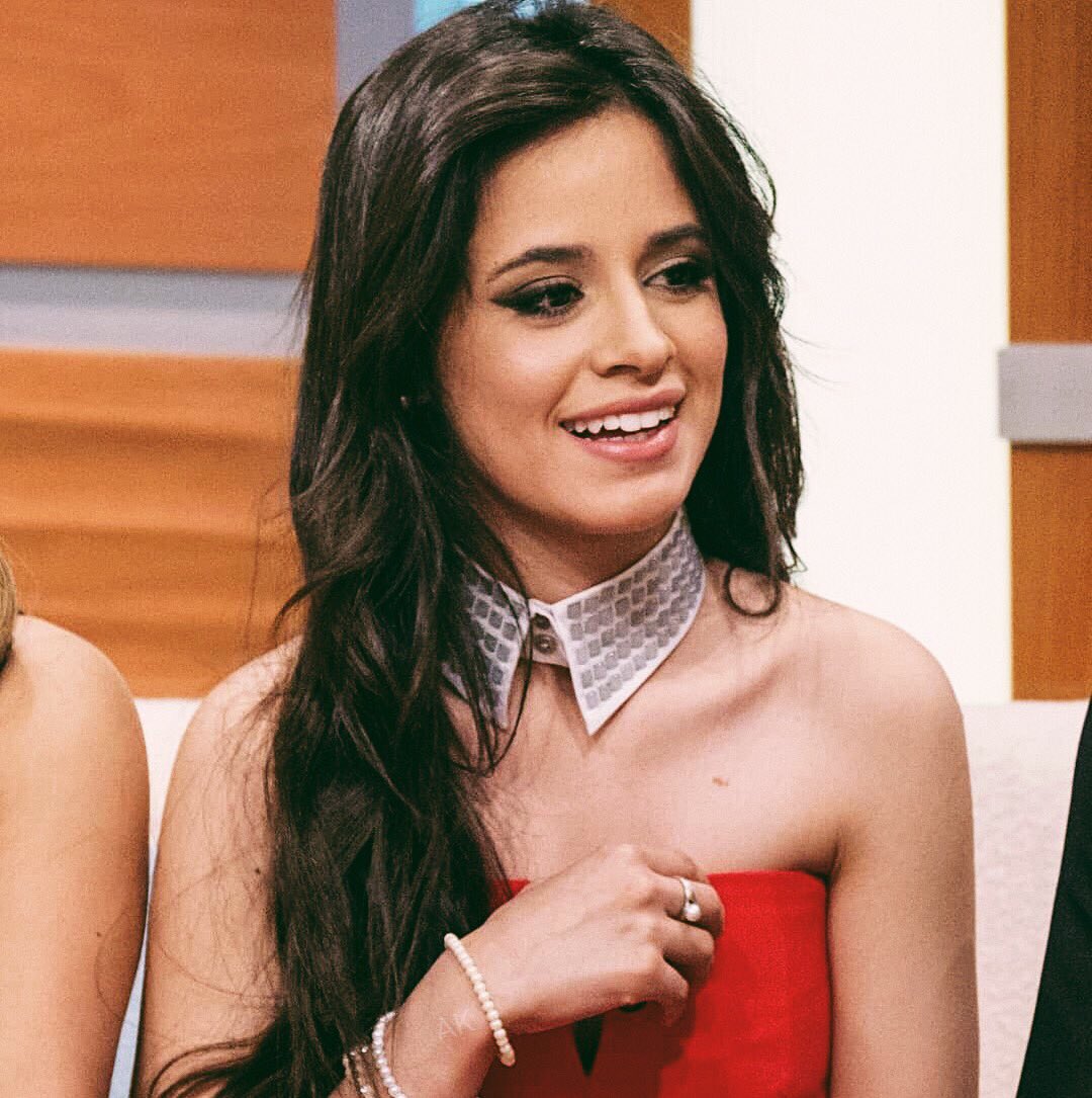 MutiraoFada's tweet photo. Retweet for vote 

#MPN #CamilaCabello https://t.co/ZtouTdlhcC