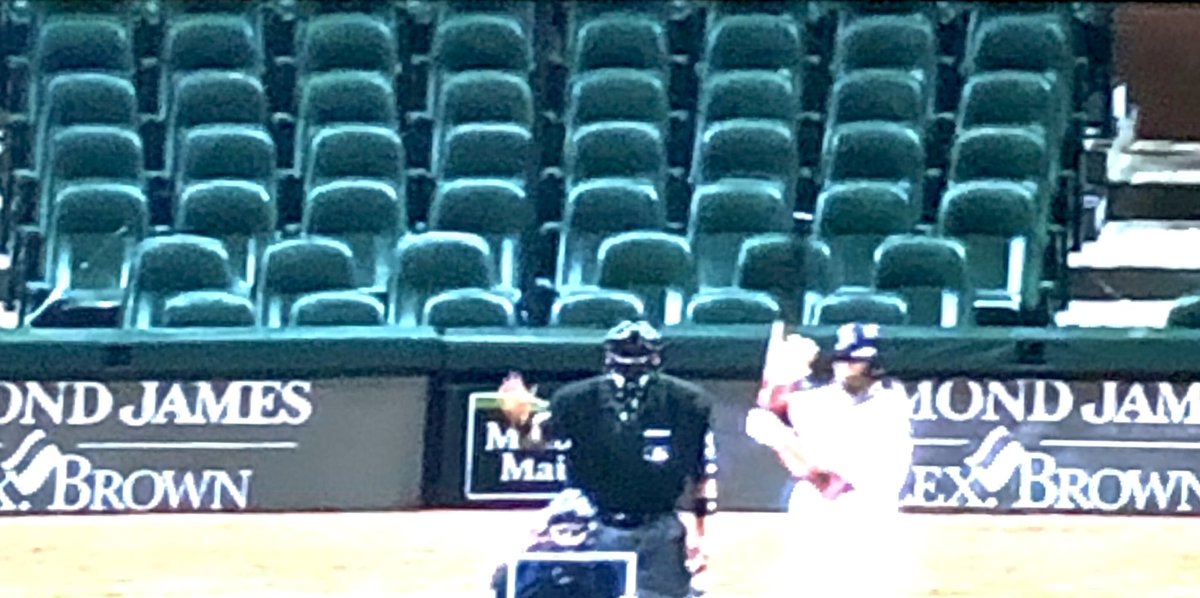 dougrguth3's tweet photo. @KellyGToGo Baseball without Cellphone Fans might be better. https://t.co/g811ErIaZj