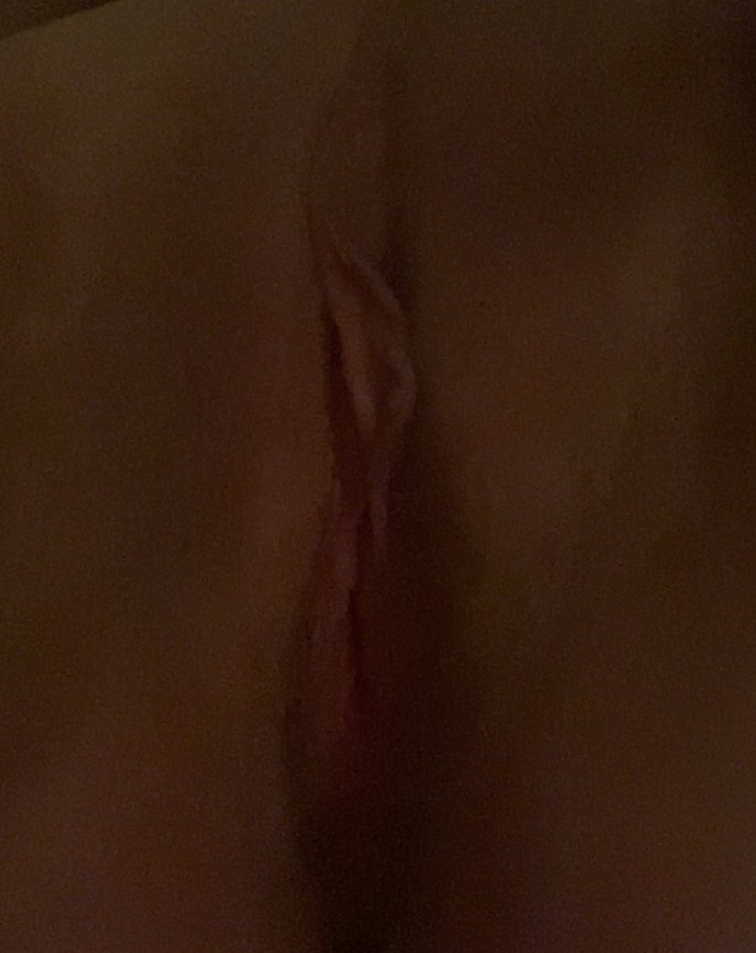 gary_ashleigh's tweet photo. Here’s my little pussy in dark lighting. Who wants to see it fully lit and in action? #sub #cockslut #degradee #degrademe https://t.co/cNCo8R3dNT