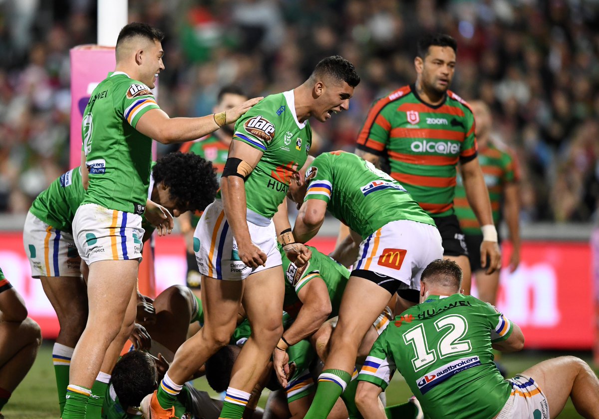 RaidersCanberra's tweet photo. @SSFCRABBITOHS C'mon @SSFCRABBITOHS that's an old joke now. But here's something that NEVER gets old.

#WeAreRaiders https://t.co/L76XcfNaXd