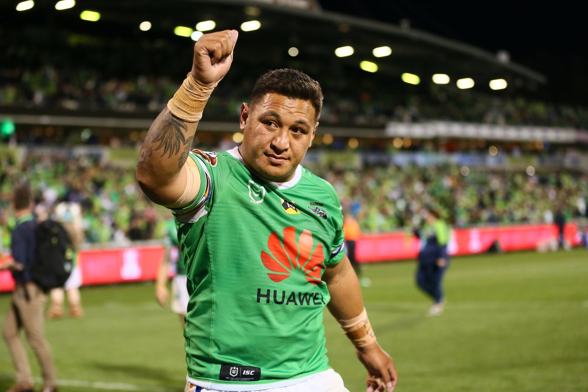 RaidersCanberra's tweet photo. @SSFCRABBITOHS C'mon @SSFCRABBITOHS that's an old joke now. But here's something that NEVER gets old.

#WeAreRaiders https://t.co/L76XcfNaXd