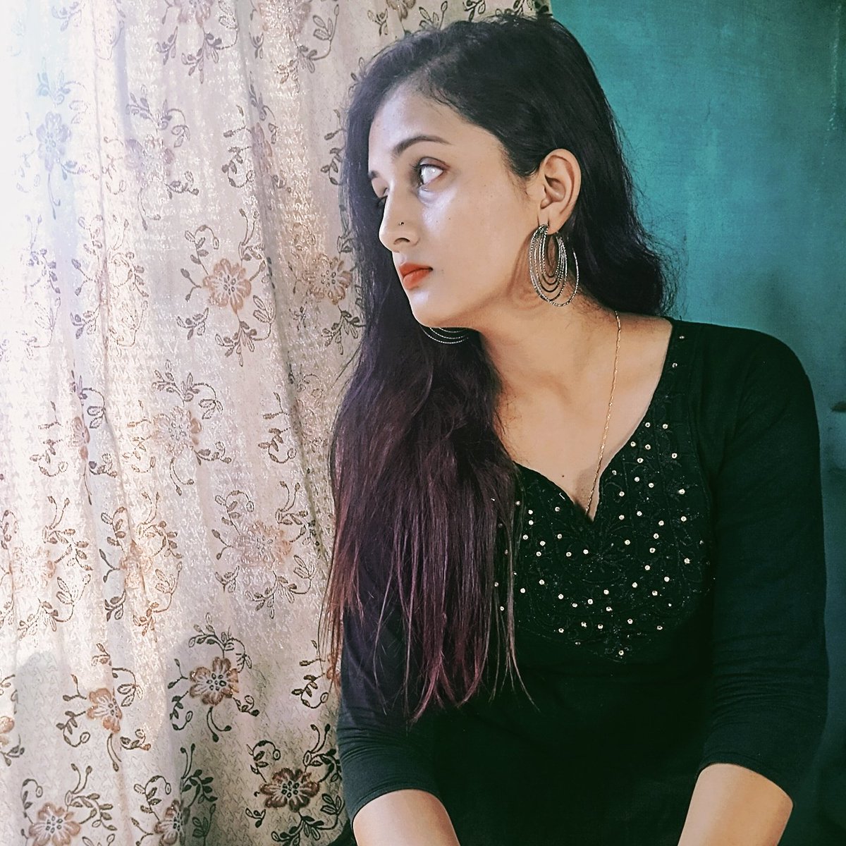 jha_dipa06's tweet photo. Probably the only #realcandid I've got https://t.co/6fO6lluFeF