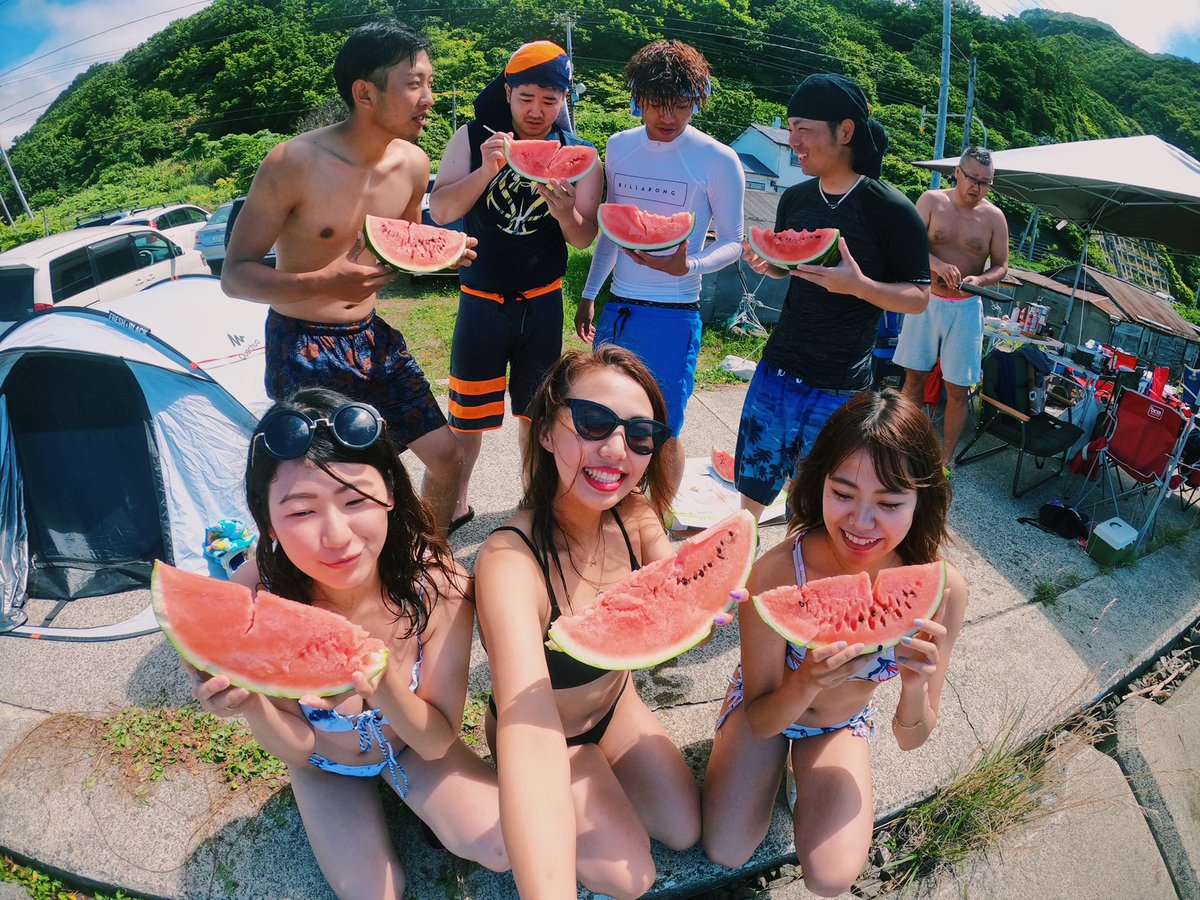 Dir_yunatan's tweet photo. summer is here🦋🖤💜✨ https://t.co/WfWRtN0tp2