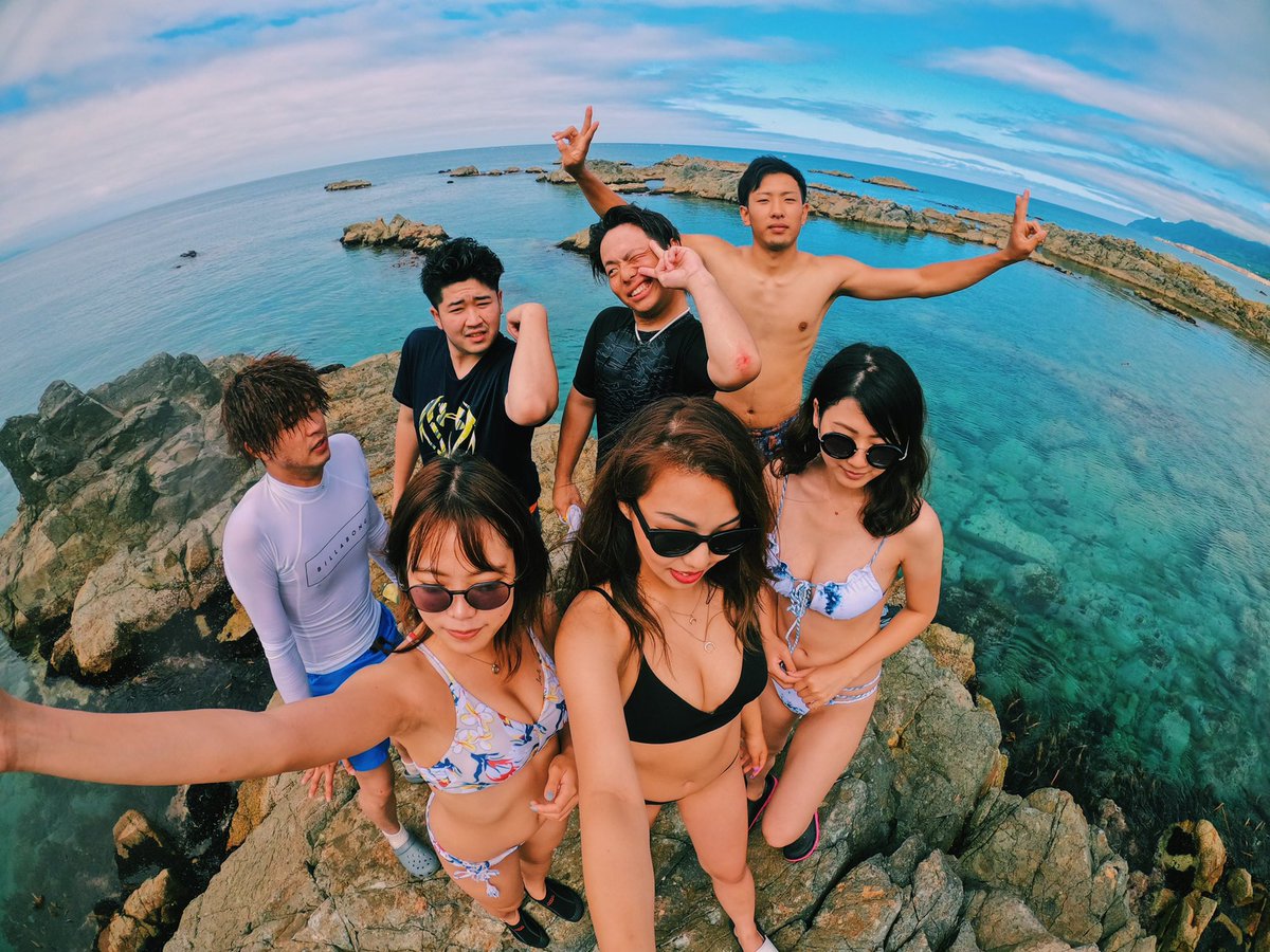 Dir_yunatan's tweet photo. summer is here🦋🖤💜✨ https://t.co/WfWRtN0tp2