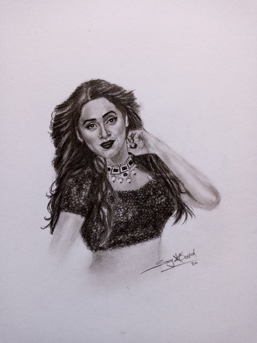 Pencil portrait of 𝔻𝕖𝕖𝕡𝕒𝕝𝕚 𝕤𝕒𝕥𝕙𝕖
@musicdeepali  #deepalisathe #playbacksinger #sketch #portrait #artistsontwitter