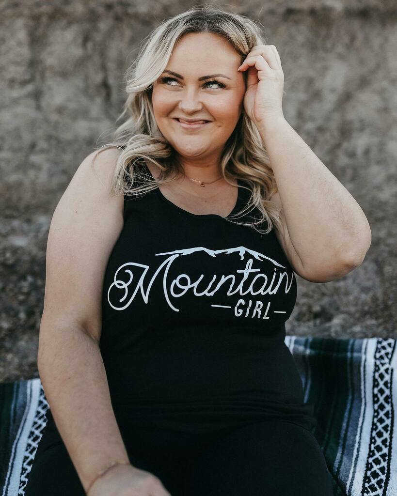 lacebrickdesign's tweet photo. Feelin’ cute. Definitely won’t be deleting later.💋🏔 #mountaingirlforlife
•
•
•
•
#lacebrickdesign #ponytailsandmountaintrails #fashionbrand #shoplocalcanada #alpinebabe #mountaingirls https://t.co/yYfhqcEhic https://t.co/sxHc9FDxjI