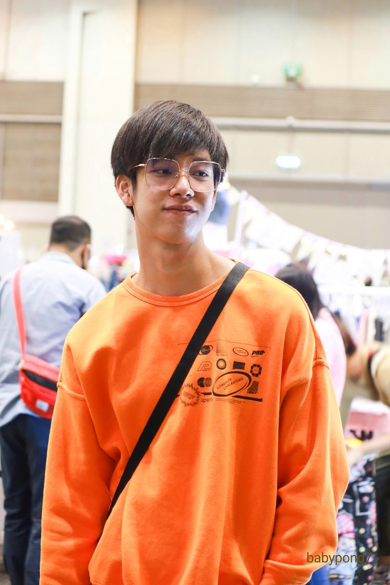 pond_wa2456's tweet photo. glad to see you in person 🧡
phukong, aka sarawat's younger brother
#FrankThanatsaran
#ตลาดนัดวันสร้างสุข
#2gethertheseries
#Phukong
#คั่นกู
@FThanatsarun https://t.co/l0iIMHN7fd