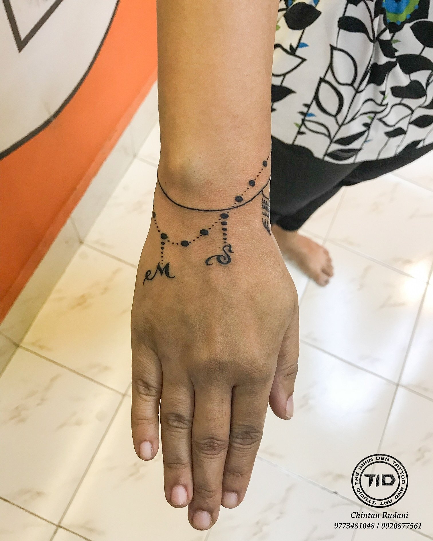 Henna Lace Bracelet Temporary Tattoo Sticker - OhMyTat