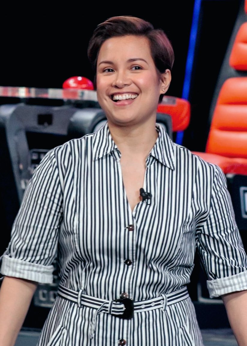 msleajpeg's tweet photo. Admire someone’s beauty without questioning your own. 

• Kindly tag @msleajpeg when reposting the photos. • https://t.co/UNhs5LKVlU