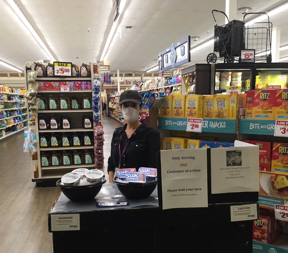 khorshid_t's tweet photo. My event for #silkyogurt and #sodelicious non-dairy alternative yogurt today at Stater Bros, 13589 Poway Rd, Poway, CA! #Danone #staterbros #socialsampling https://t.co/ichaYBOAPY