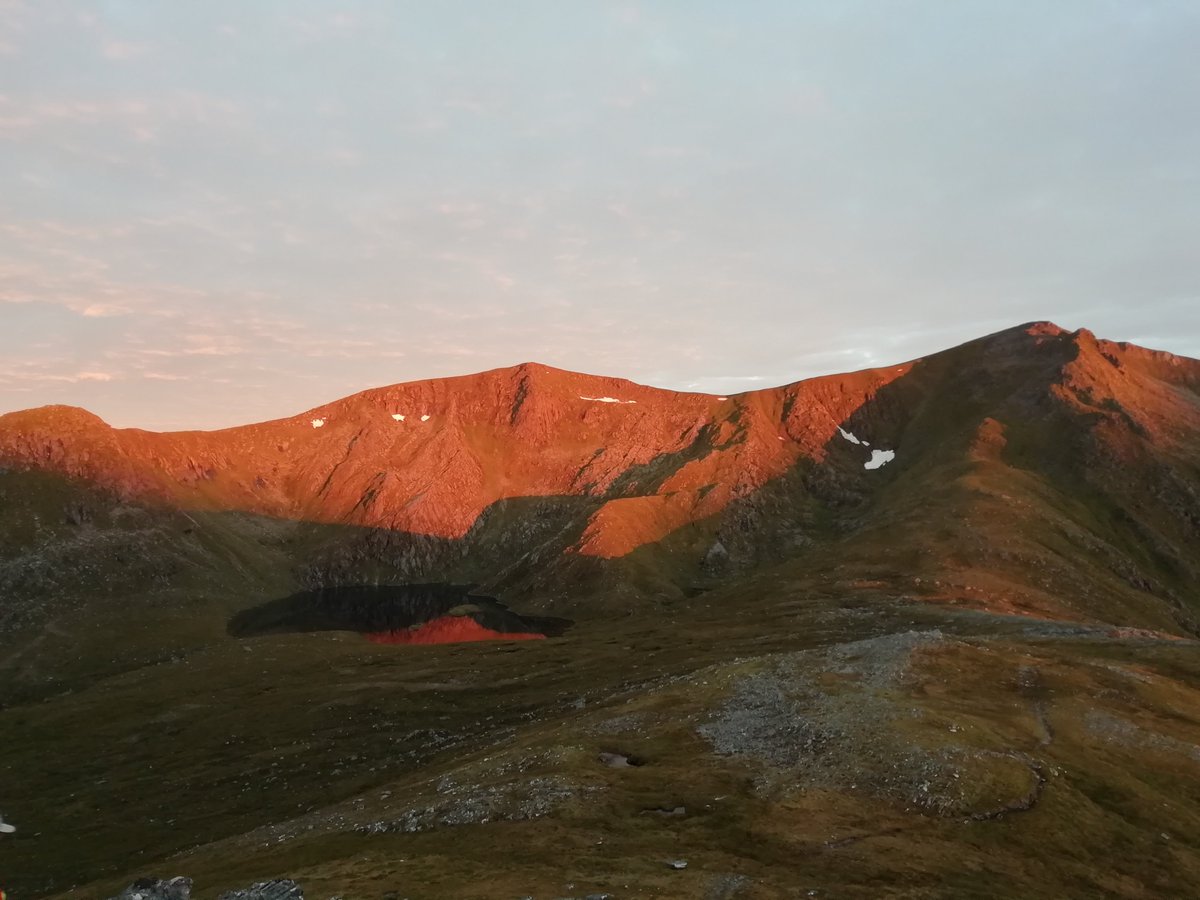 Robert Wight (@scotsmaged) on Twitter photo Very pleased to say we completed our 12-Munro Mullardoch Challenge for <a href="/LomondMRT/">Lomond MRT</a> yesterday. I'm away for a bit of cake and a cuppa tea now... Thanks to all who have helped raise more than £800 so far 👍uk.virginmoneygiving.com/fundraiser-dis… Very pleased to say we completed our 12-Munro Mullardoch Challenge for <a href="/LomondMRT/">Lomond MRT</a> yesterday. I'm away for a bit of cake and a cuppa tea now... Thanks to all who have helped raise more than £800 so far 👍uk.virginmoneygiving.com/fundraiser-dis…