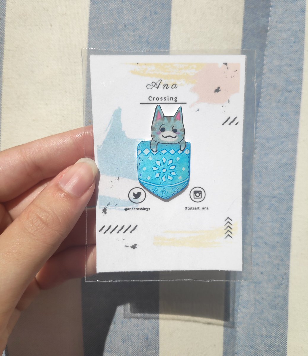 AnaCrossing3's tweet photo. ❄ Bolsillito Feli ❄
-Llevate a la aldeana más adorable a todas partes con este pin bolsillito 💙
- 5€ + envío
#acnh #animalcrossing #animalcrossingnewhorizons https://t.co/0LpnwwOyVl