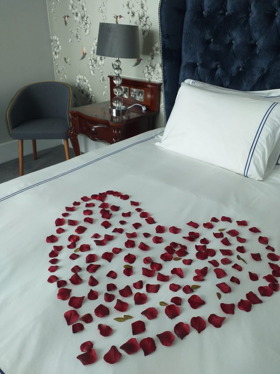 Green Isle Hotel tweet media