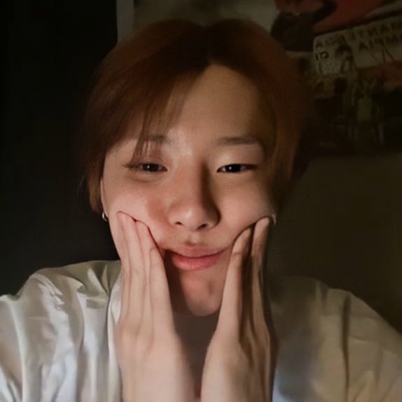 ethereal_97's tweet photo. Anan Wong & Seung Youn
Cute Cheeks (づ ̄ ³ ̄)づ~♡
#yinyin_anw #yinanan #yinananwong #ananwong #awong #แม่ๆของพ่อวี #choseungyoun #woodz #kpopthread #พี่วอร์ของพ่อวี #หยิ่นวอร์ https://t.co/MgJDIUK4cu