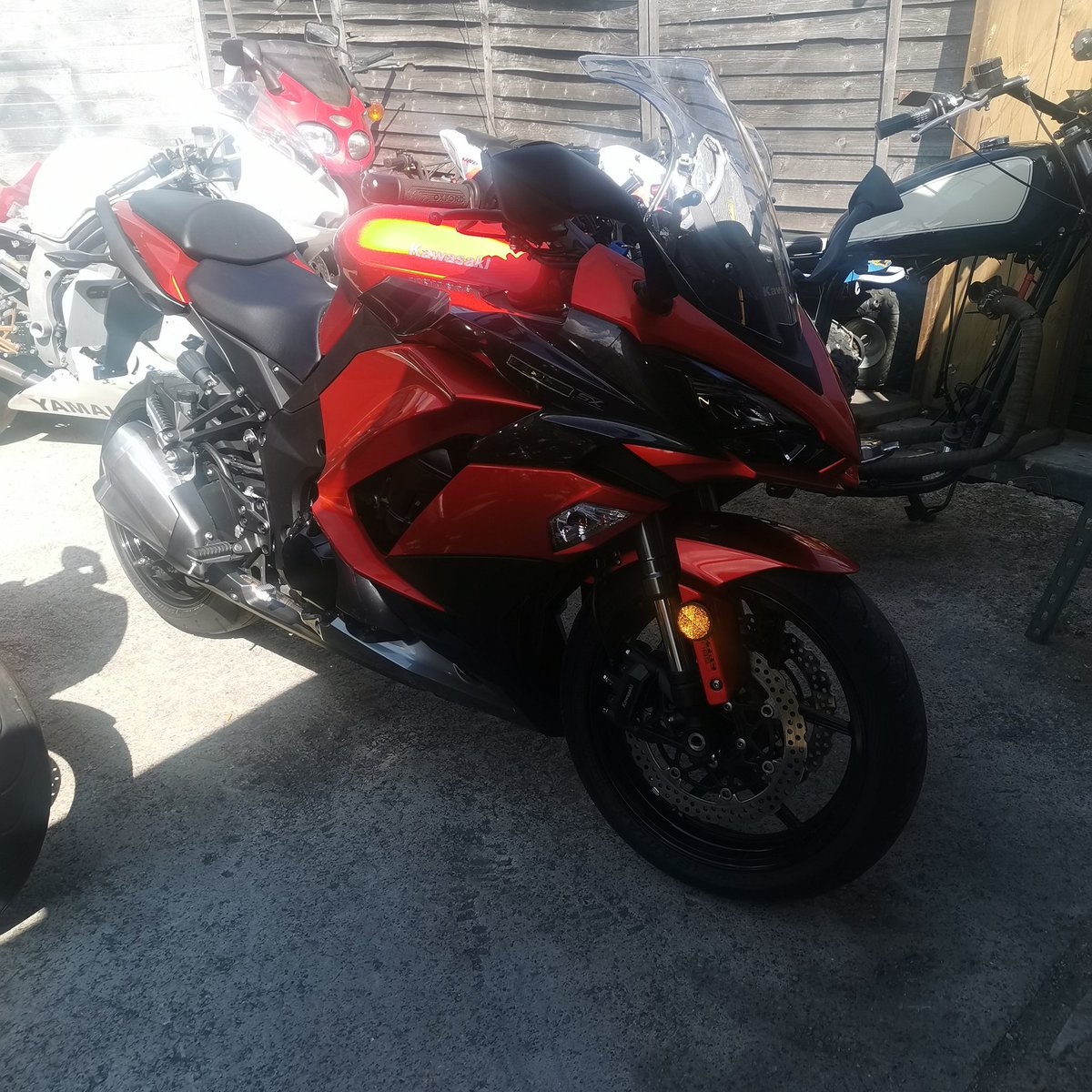 Linksmc's tweet image. Z1000sx service today.