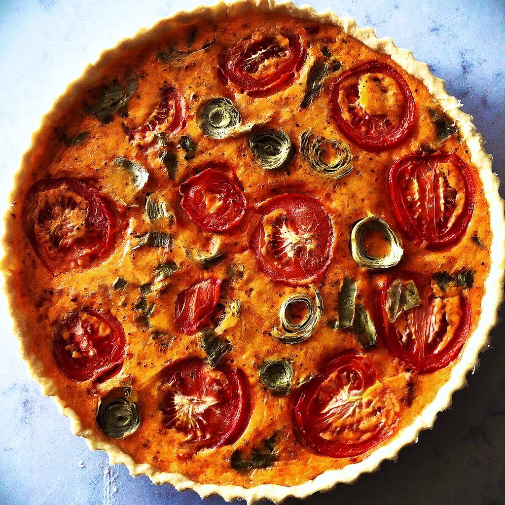 mustbejp's tweet photo. Here’s what you’ll find from us @elthamjons today @allinapickle_  #steakbakes #cheeseandonionbakes #quiche #sausagerolls #meat #veggie https://t.co/8YxsvBLIxn