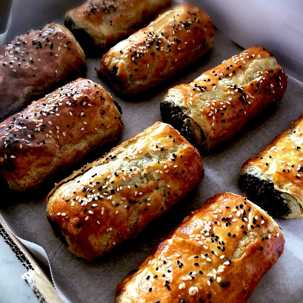 mustbejp's tweet photo. Here’s what you’ll find from us @elthamjons today @allinapickle_  #steakbakes #cheeseandonionbakes #quiche #sausagerolls #meat #veggie https://t.co/8YxsvBLIxn