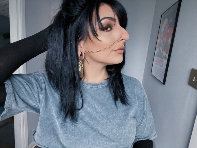 Can we just take a moment to appreciate that big noses are sexy 🙏🏽 https://t.co/Jlrg4r9jSm<a href="/tag/suicidegirls"class="tags"><span>#suicidegirls</span></a>