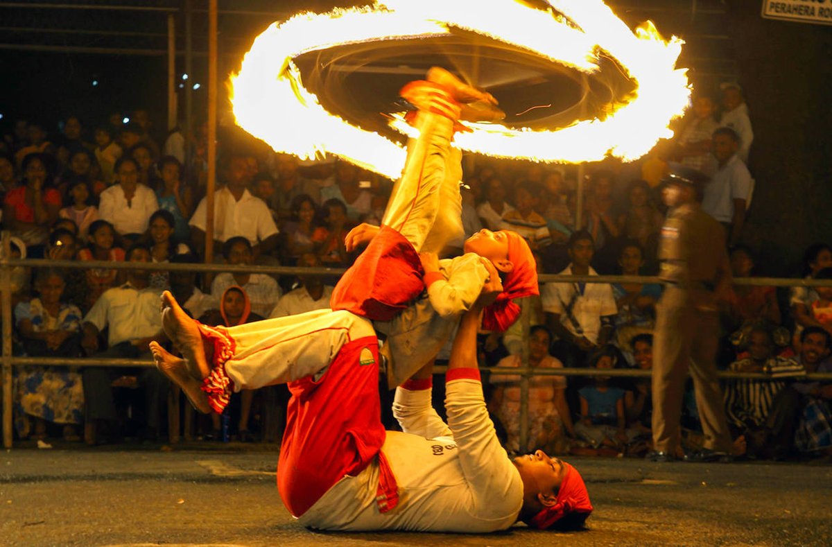 tropical_ceylon's tweet photo. The Kandy Esala Perahera also known as The Festival of the Tooth is a festival held in July and August in #kandy #esalaperahera #lordbuddha #sridaladamaligawa #sridaladamaligawatemple #sacredtoothrelic #festivalseason #lovebuddhism #festivalofthetooth #culture #srilankanculture https://t.co/YfGUiEDi5s