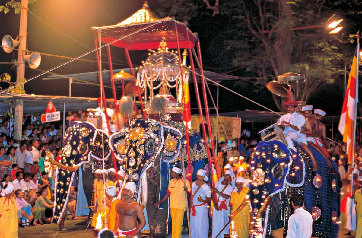 tropical_ceylon's tweet photo. The Kandy Esala Perahera also known as The Festival of the Tooth is a festival held in July and August in #kandy #esalaperahera #lordbuddha #sridaladamaligawa #sridaladamaligawatemple #sacredtoothrelic #festivalseason #lovebuddhism #festivalofthetooth #culture #srilankanculture https://t.co/YfGUiEDi5s