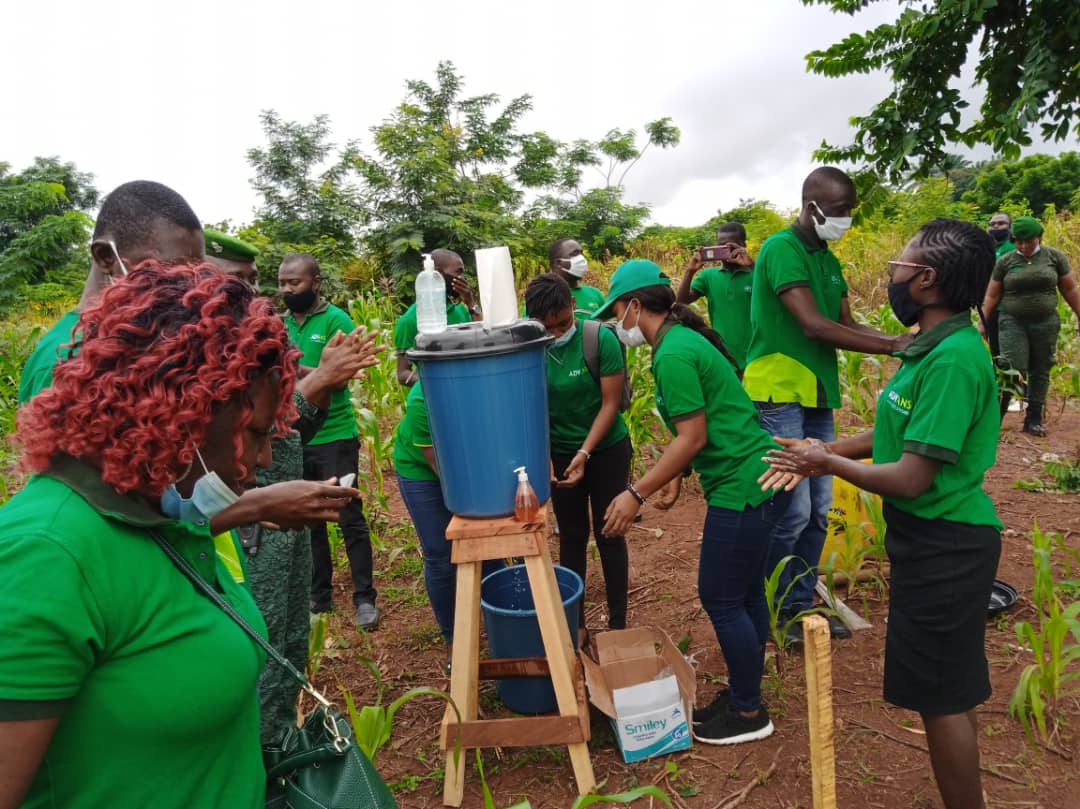 AdvansRCI's tweet photo. Nous croyons en la nécessité d'un développement économique durable. Protégeons nos forêts, notre richesse.
#1jour5millionsdarbres
#Advansresponsable
#advansonsensemble https://t.co/U3vt9xIeEz