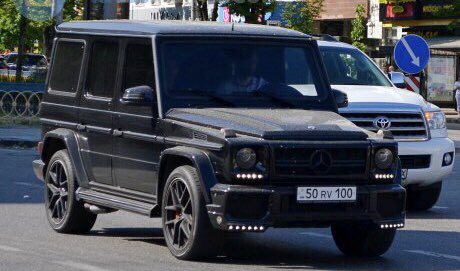 Two Azerbaijani students were shot dead by Armenians in Kiev, Ukraine.
Our students Azer Abbasov and Nijat Karimov were fired from a Mercedes Gelandewagen with registration number 50RV100.  Both young men were injured in the leg, one received outpatient care and the other was