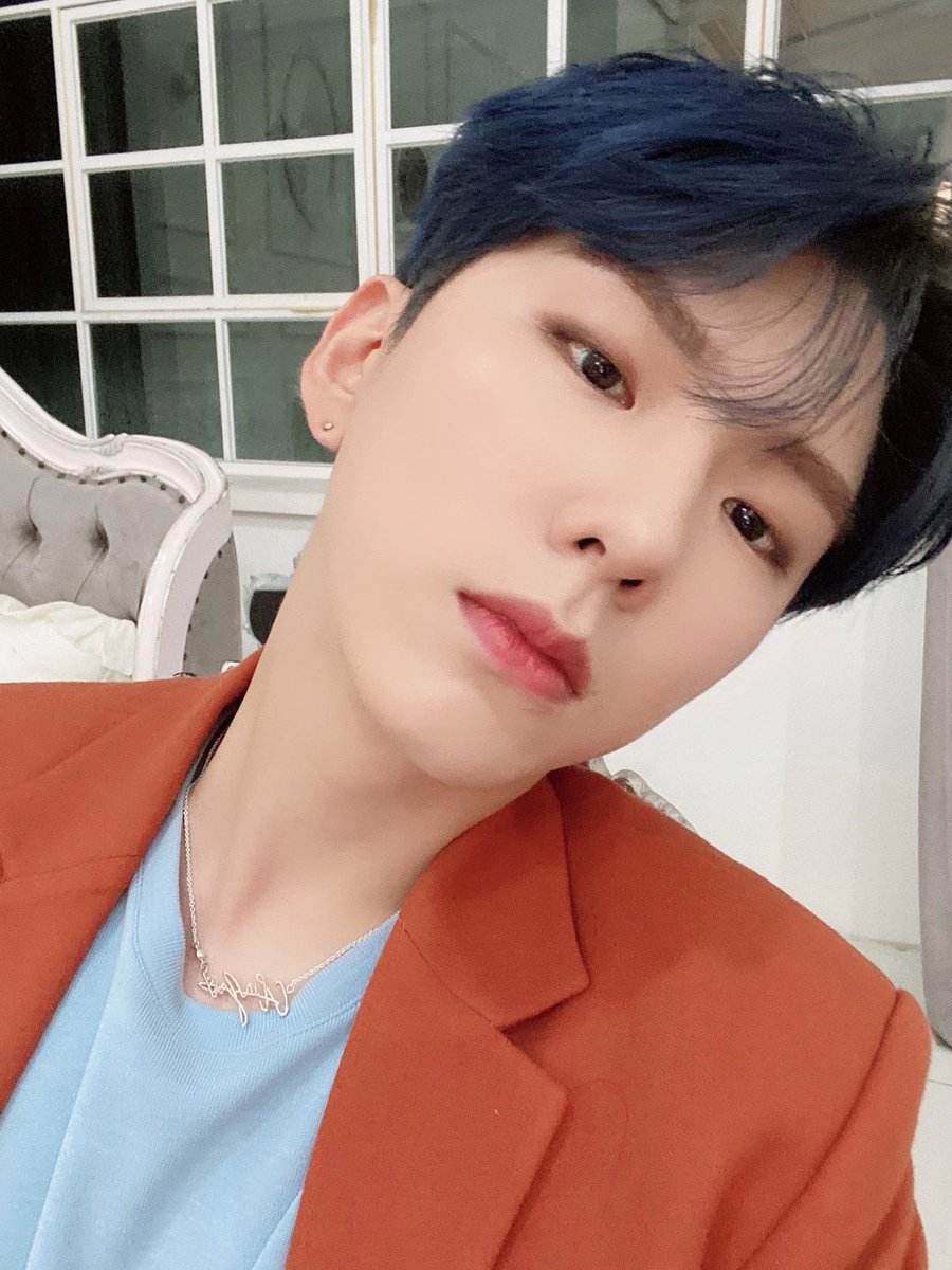 OfficialMONSTAX's tweet photo. [#기현] 몬베베들이 이 날 보고싶어 하는거 같아서 올릴게요!!!!!! https://t.co/iSiPV85saZ