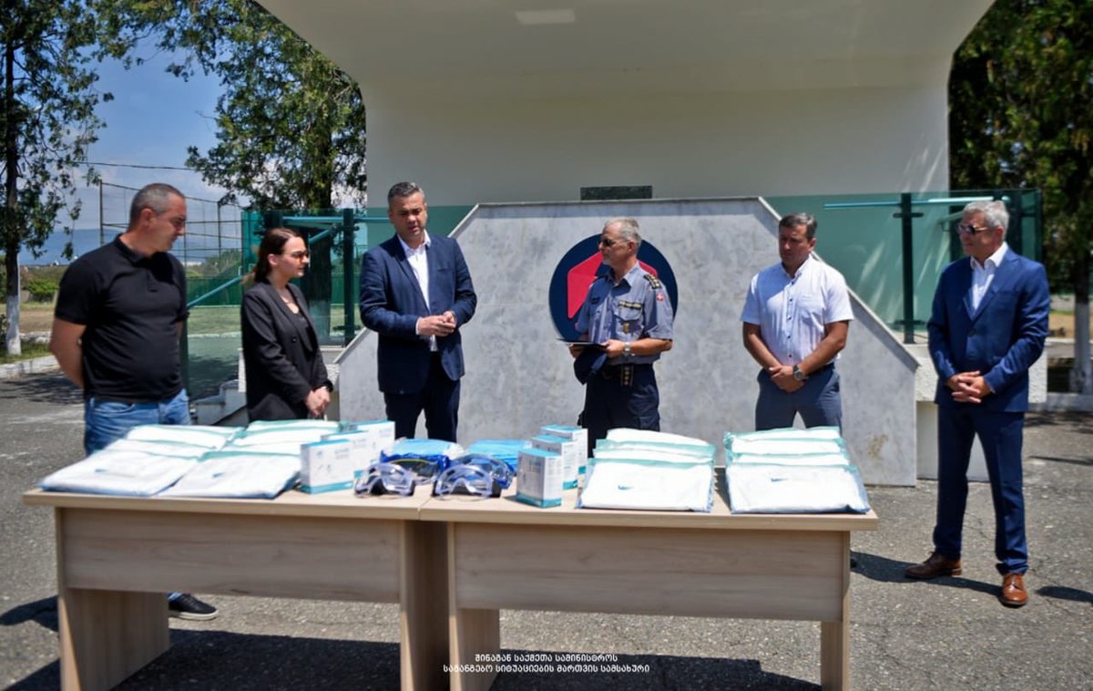 Emsgeorgia's tweet photo. MIA Emergency Management Service has been provided with special protection equipment by the Danish Government to combat the spread of the coronavirus. https://t.co/JIoanLez77 https://t.co/gGMpZC5kih