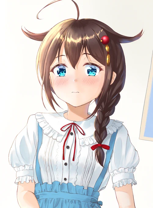 かなり気合い入れてデートに臨んだのに、いざ部屋に上げられちゃうと緊張のあまり固まっちゃってるっていう時雨ちゃんの絵です。

あと気安く時雨ちゃんのぱんつが見たい。見たい。 