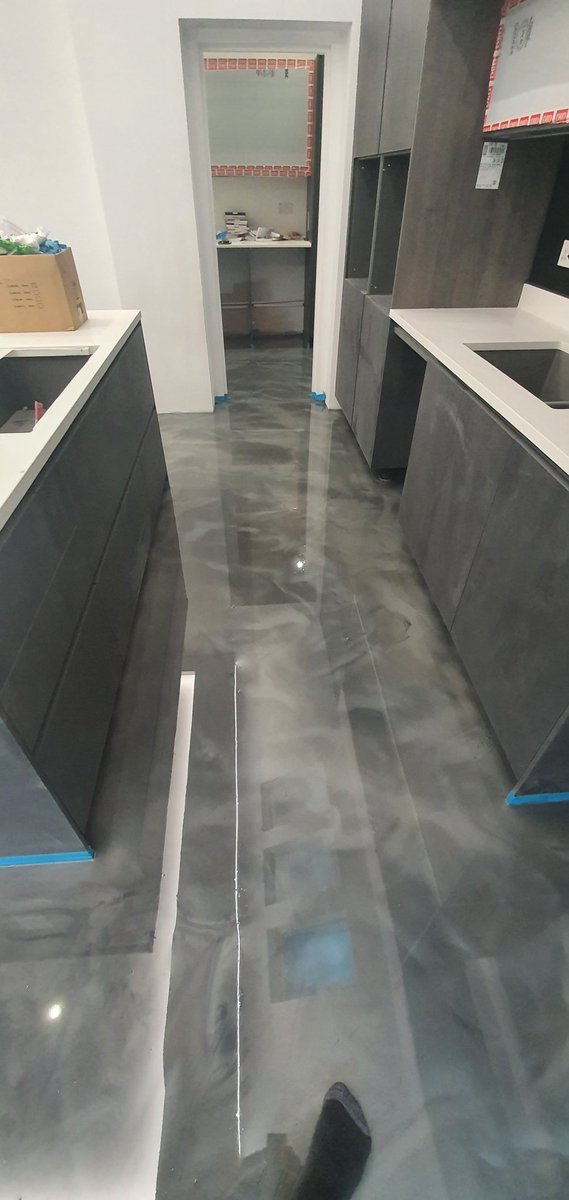 flooring_kc's tweet photo. #epoxyresin #floors #bespokeflooring https://t.co/pAMBtf4l1d