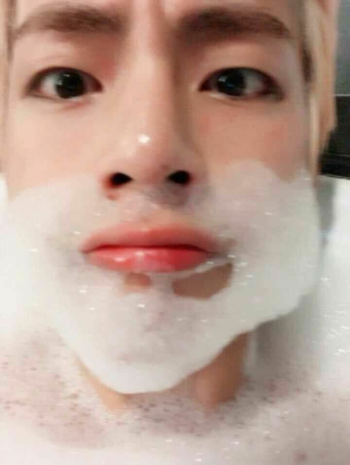 voirvante's tweet photo. bendita a pessoa que tem kim taehyung só pra ela. https://t.co/AphHHC3XKv