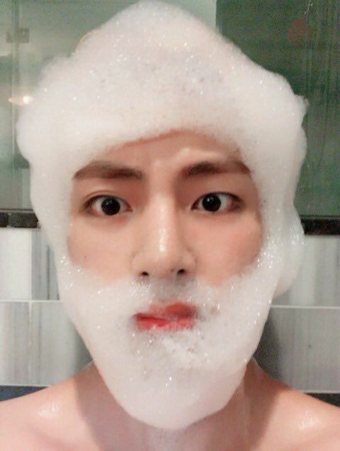 voirvante's tweet photo. bendita a pessoa que tem kim taehyung só pra ela. https://t.co/AphHHC3XKv