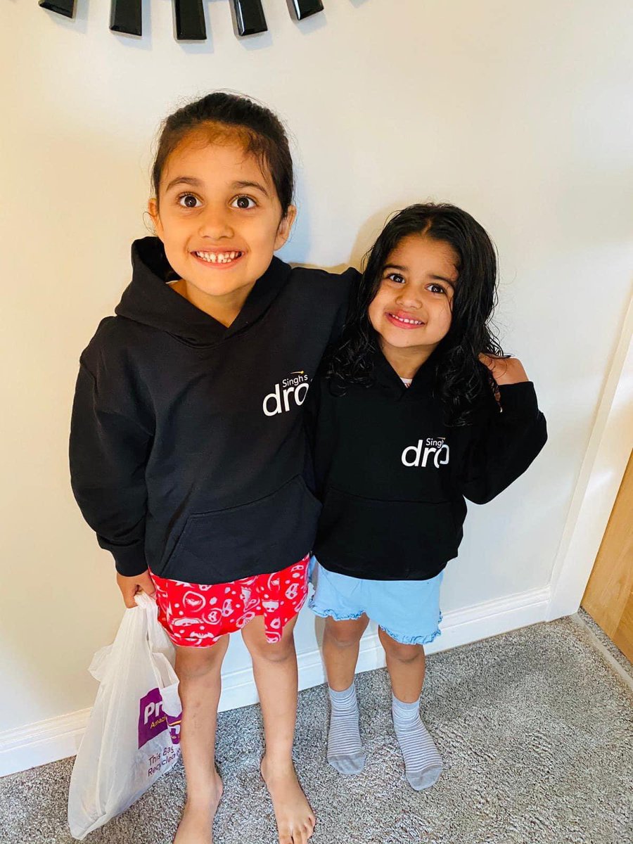 PremierSinghs's tweet photo. Good Morning from the youngest members of the team.. modelling our new uniform .. #SinghsDrop .. Orders on your DoorStep within 30 mins .. https://t.co/S8FBE94aoK https://t.co/qXYTpyLJnn