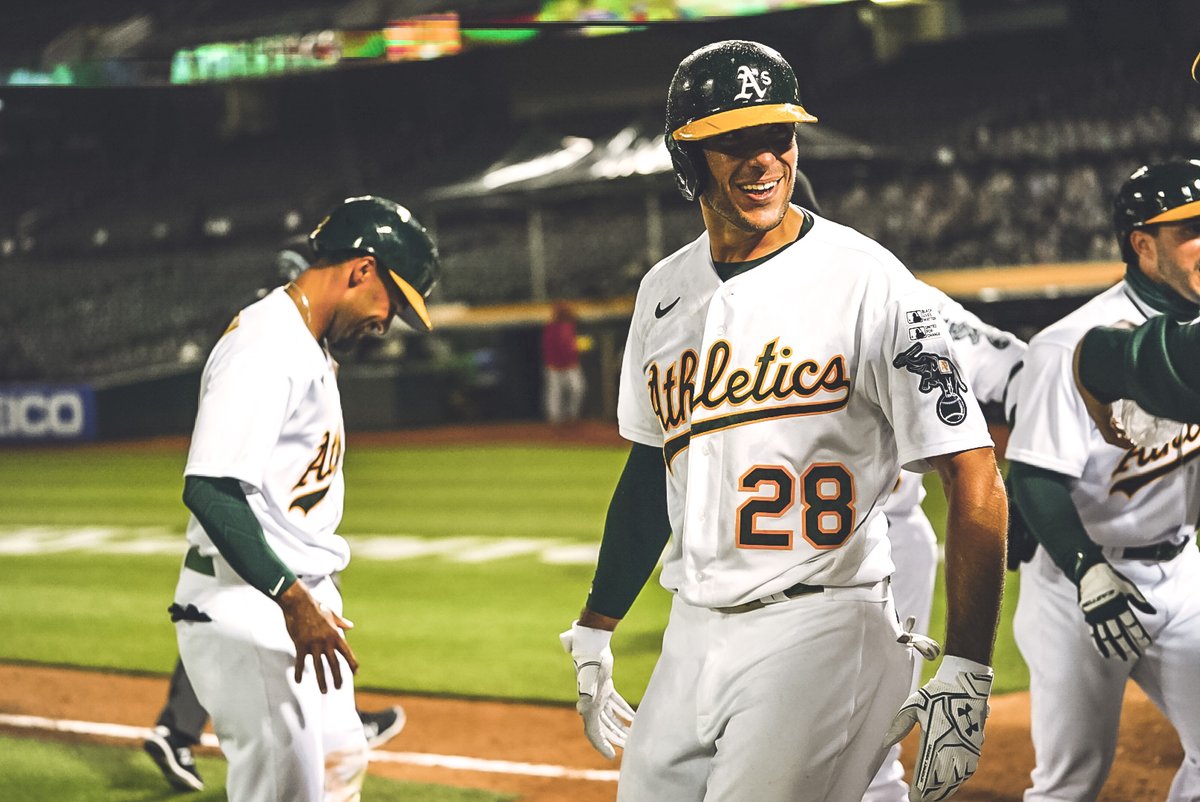 Athletics's tweet photo. So much for the "Another slow start, huh guys?" tweets
#RootedInOakland https://t.co/EP4qjxtwXS