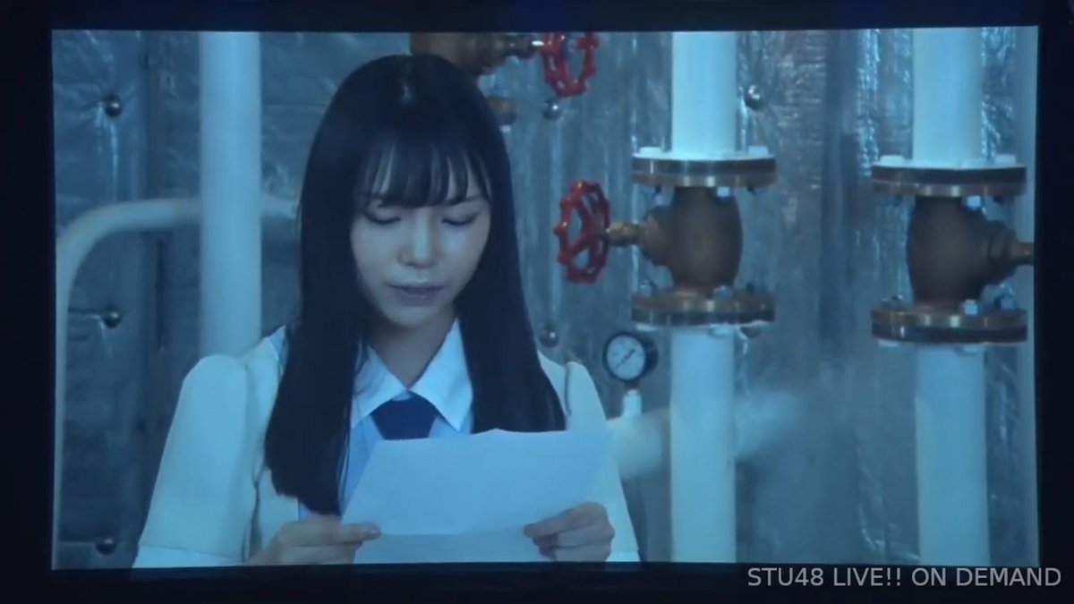 Another video, this time bestie Hinachan reads a letter from miyumiyu's mom