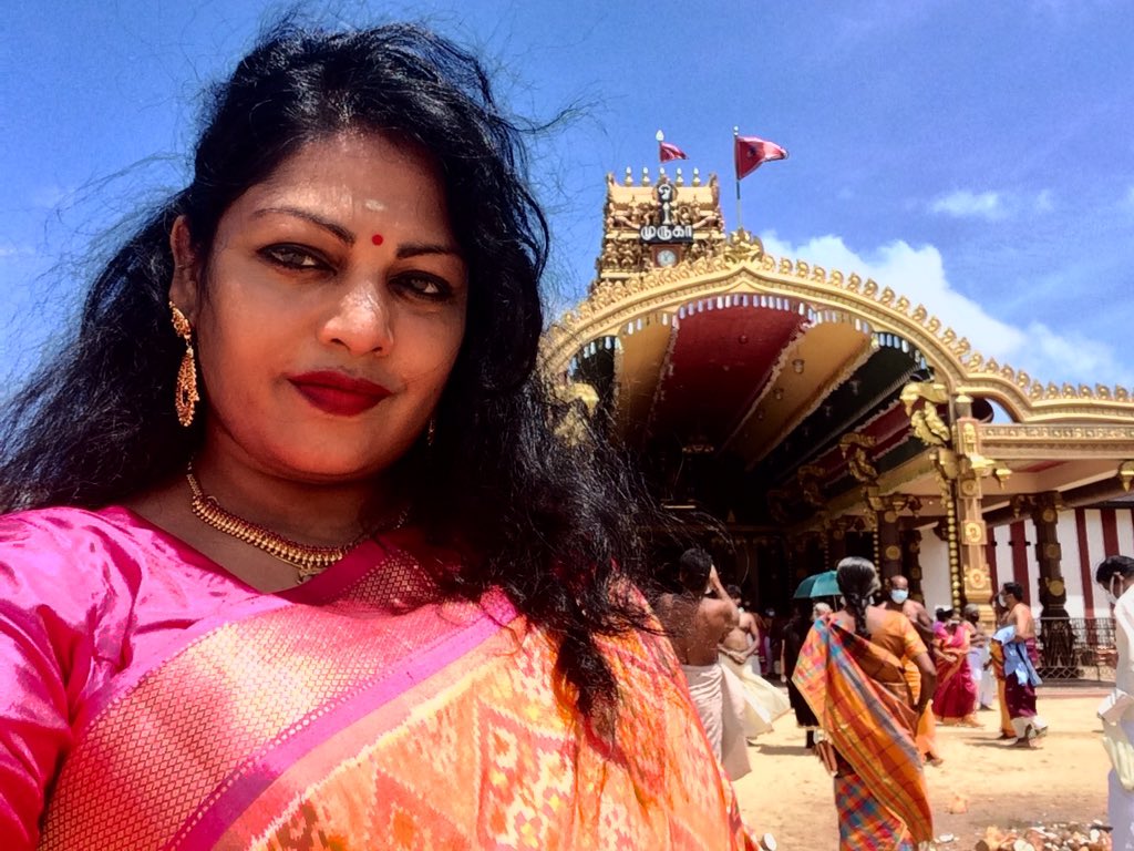 KALIARULAR_EROS's tweet photo. Today #KODI #ERTHAM at #NallurKandaswamyKovil #Nallur 25-7-2020 #Jaffna SriLanka #KaliArulpragasam #NallurFestival #VertiVale #Murugan #Muruga #Saivam #Tamil #FlagIsUp #Day1 🚩💐🌞🔥🙏🏽🔥🌕💕💐 #HomeSweetHome https://t.co/RI9EehkAdG