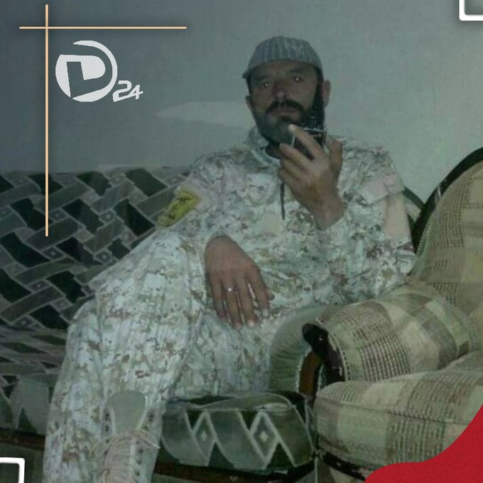 DeirEzzor24's tweet photo. #D24:
A photo shows Abu Jihad, a leader of the Syrian Hezbollah militia, from #Hatlah town, who is involved in recruiting young men. https://t.co/ynXvUQlO2S