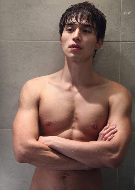 cyw_1106wook's tweet photo. 🚿 https://t.co/iF1mpyVJB9